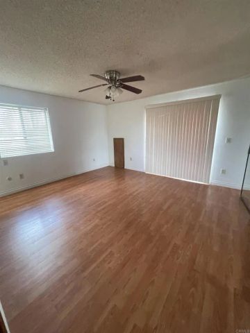 567 F, Coronado, CA 92118