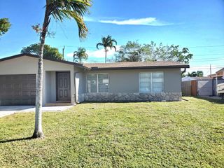 4440 NW 19th Ter, Oakland Park, FL 33309