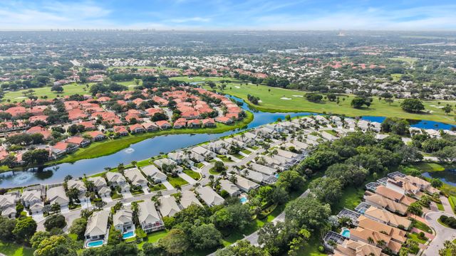 637 Masters Way, Palm Beach Gardens, FL 33418
