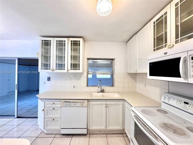 7711 Juniper St, Miramar, FL 33023