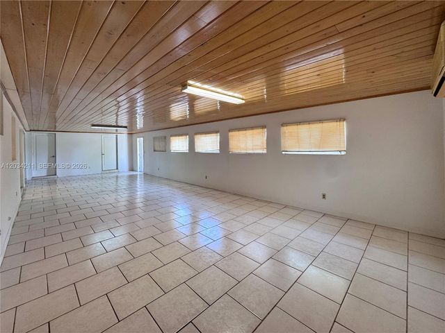 7711 Juniper St, Miramar, FL 33023