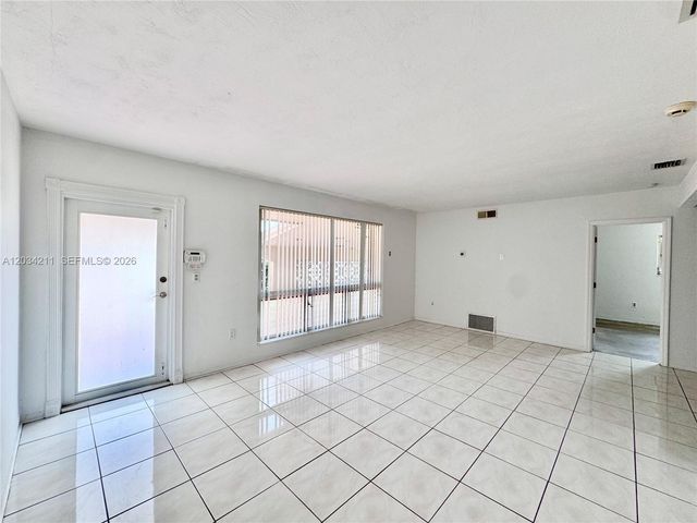 7711 Juniper St, Miramar, FL 33023