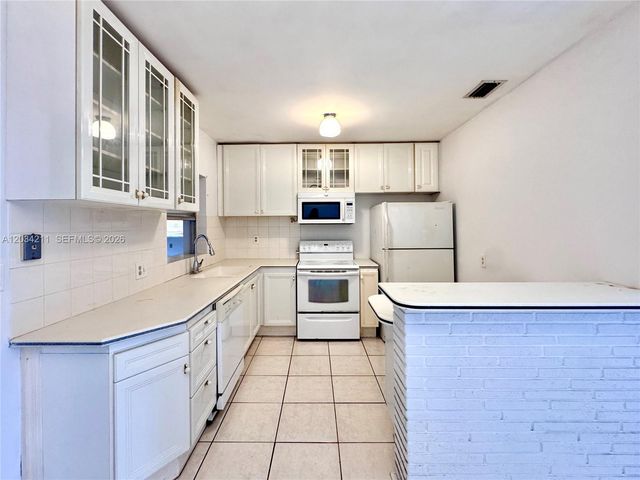 7711 Juniper St, Miramar, FL 33023