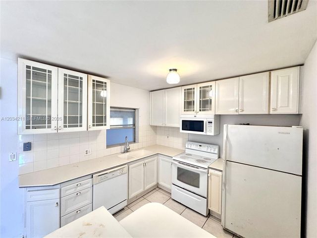7711 Juniper St, Miramar, FL 33023