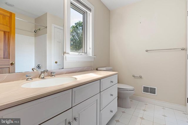 309 PENTLAND, Wilmington, DE 19807