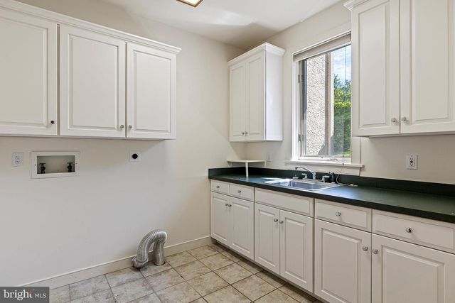 309 PENTLAND, Wilmington, DE 19807