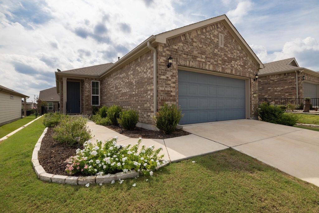 716 Kitty Hawk RD, Georgetown, TX 78633