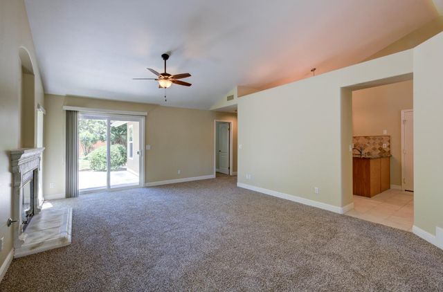 9249 N Bayford Street, Fresno, CA 93720