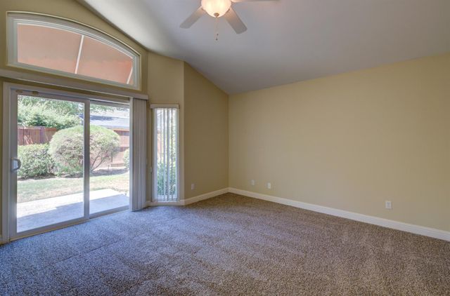 9249 N Bayford Street, Fresno, CA 93720