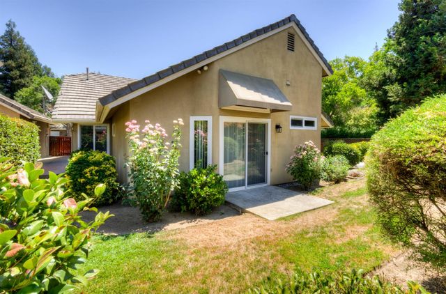 9249 N Bayford Street, Fresno, CA 93720