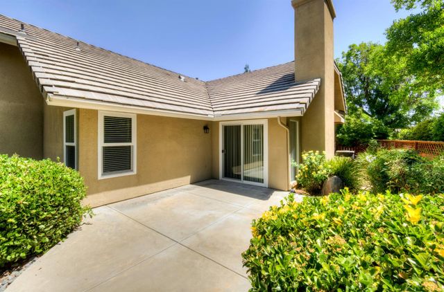 9249 N Bayford Street, Fresno, CA 93720