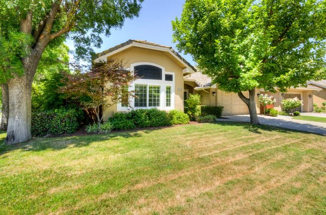 9249 N Bayford Street, Fresno, CA 93720
