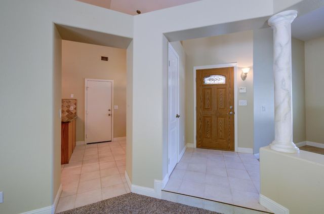 9249 N Bayford Street, Fresno, CA 93720