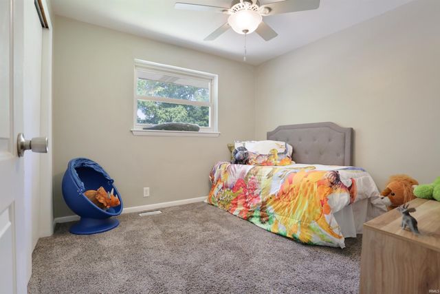 5607 Twickingham Drive, Evansville, IN 47711