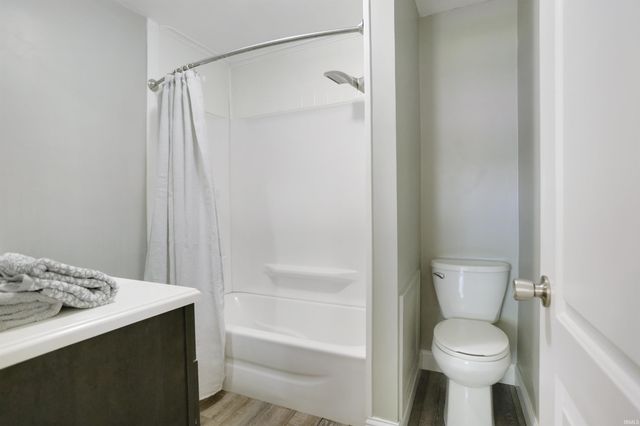5607 Twickingham Drive, Evansville, IN 47711