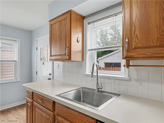 329 Pierce Avenue, Cuyahoga Falls, OH 44221