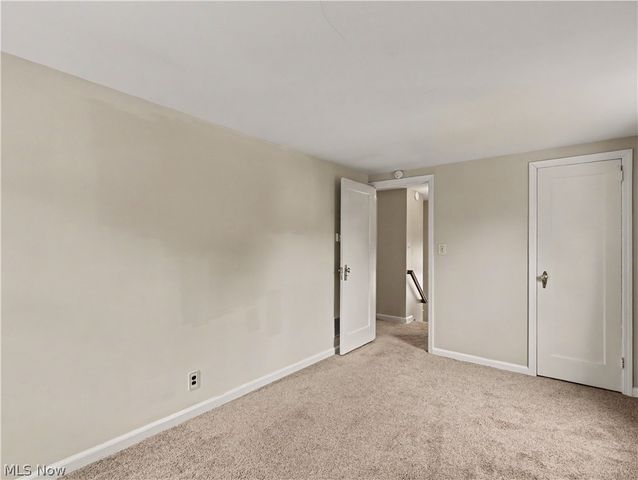 329 Pierce Avenue, Cuyahoga Falls, OH 44221