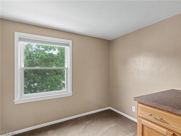 329 Pierce Avenue, Cuyahoga Falls, OH 44221