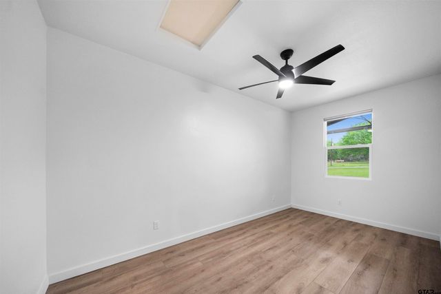 837 Red Bud Cir, Bullard, TX 75757
