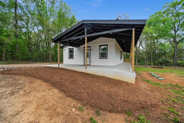 837 Red Bud Cir, Bullard, TX 75757