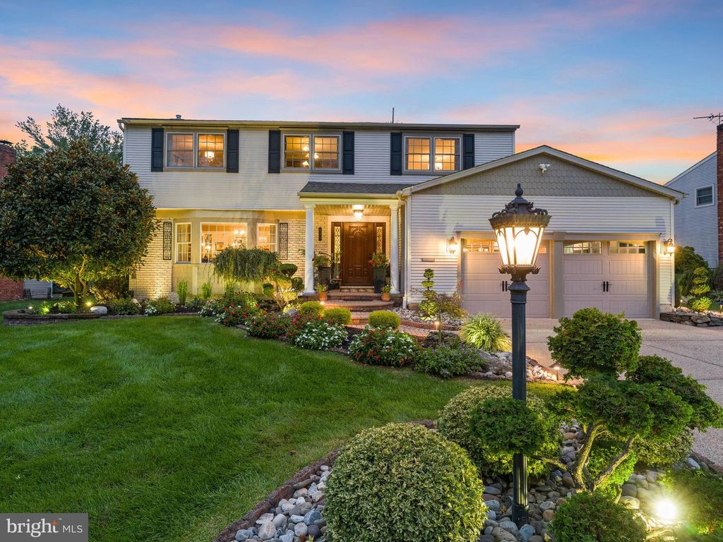 755 AMSTERDAM RD, MOUNT LAUREL, NJ 08054 — exterior