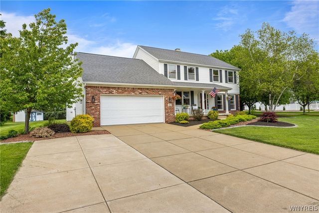 26 Hemlock Lane, Lancaster, NY 14086