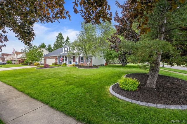 26 Hemlock Lane, Lancaster, NY 14086