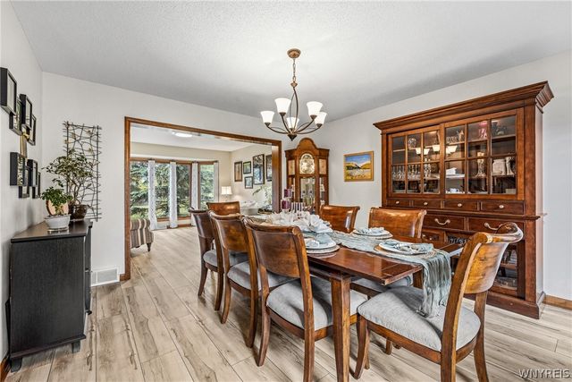 26 Hemlock Lane, Lancaster, NY 14086