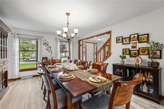 26 Hemlock Lane, Lancaster, NY 14086