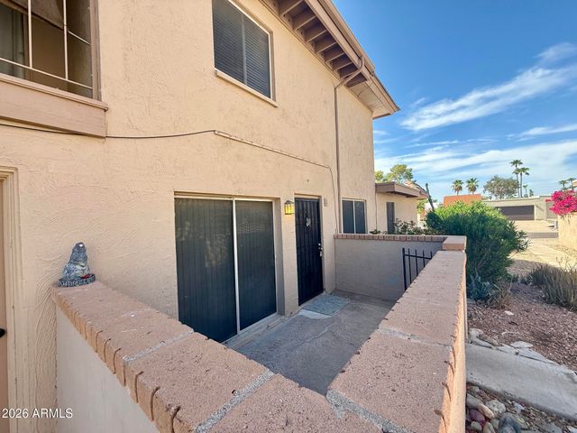 17048 E CALLE DEL ORO -- C, Fountain Hills, AZ 85268