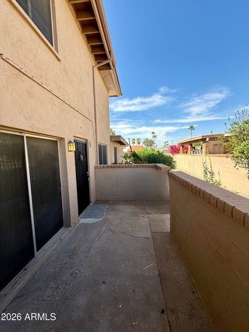 17048 E CALLE DEL ORO -- C, Fountain Hills, AZ 85268