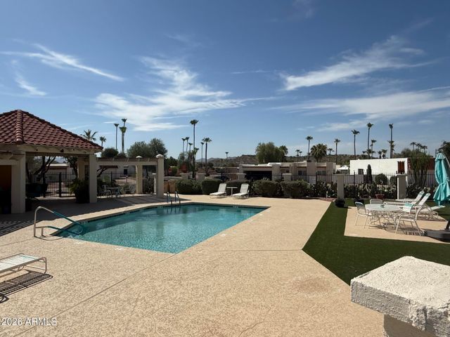 17048 E CALLE DEL ORO -- C, Fountain Hills, AZ 85268