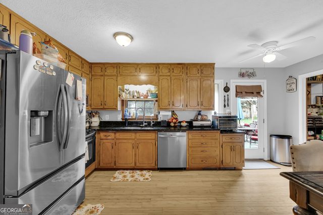 538 Valleyview Drive, Winder, GA 30680