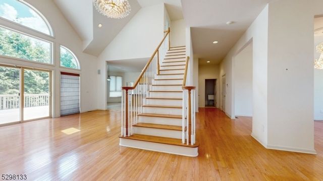 1 White Oak Ct, Hardyston Twp., NJ 07419