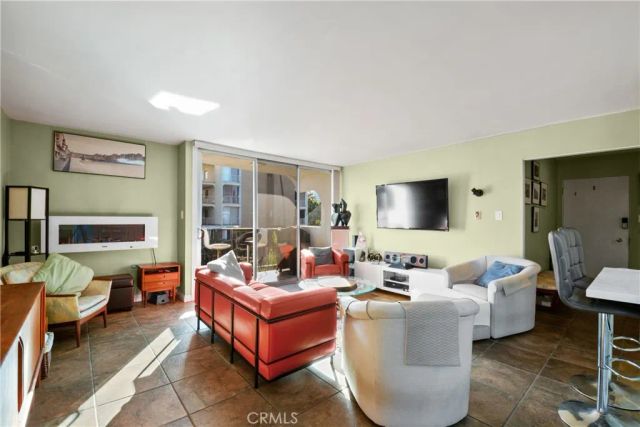 2101 E 2nd St 305, Long Beach, CA 90803