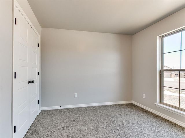 9317 Anaum Lane, Yukon, OK 73099