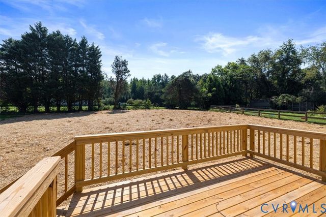 2242 Lakeview Dr, Powhatan, VA 23139
