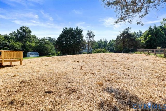 2242 Lakeview Dr, Powhatan, VA 23139