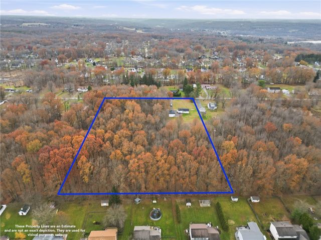 3489 Sample Rd, Hermitage, PA 16148