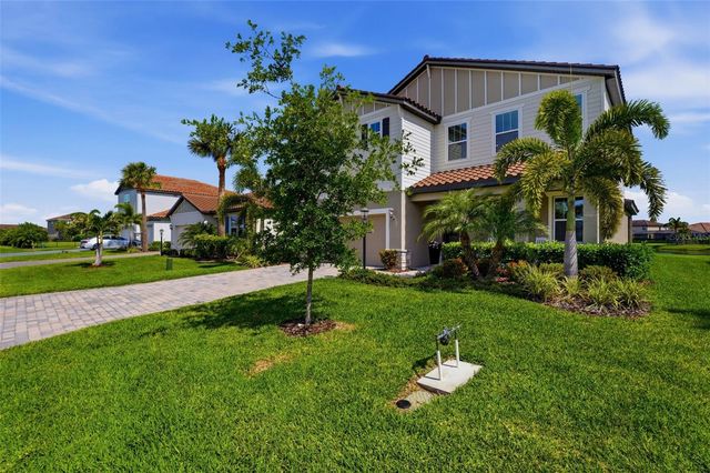 13705 FLAT WOODS TERRACE, Bradenton, FL 34211