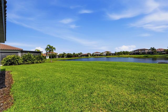 13705 FLAT WOODS TERRACE, Bradenton, FL 34211
