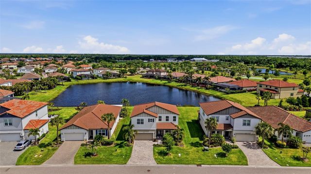 13705 FLAT WOODS TERRACE, Bradenton, FL 34211