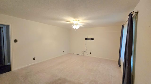 165 East Pleasant Hill, Deridder, LA 70634