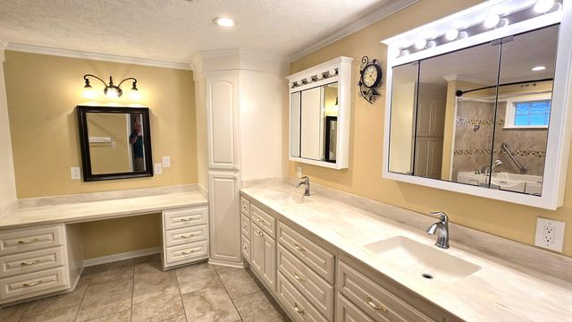 165 East Pleasant Hill, Deridder, LA 70634