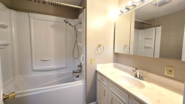 165 East Pleasant Hill, Deridder, LA 70634