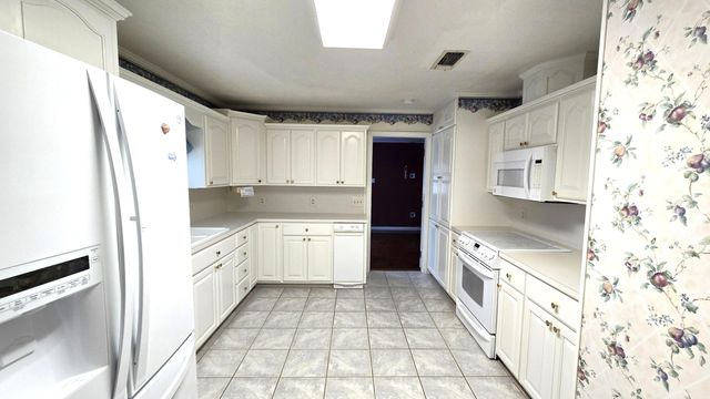 165 East Pleasant Hill, Deridder, LA 70634