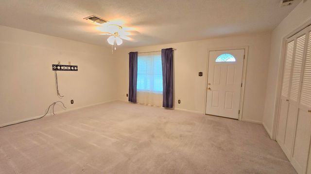 165 East Pleasant Hill, Deridder, LA 70634