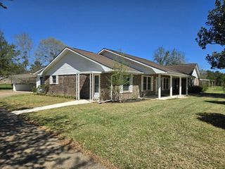 165 East Pleasant Hill, Deridder, LA 70634