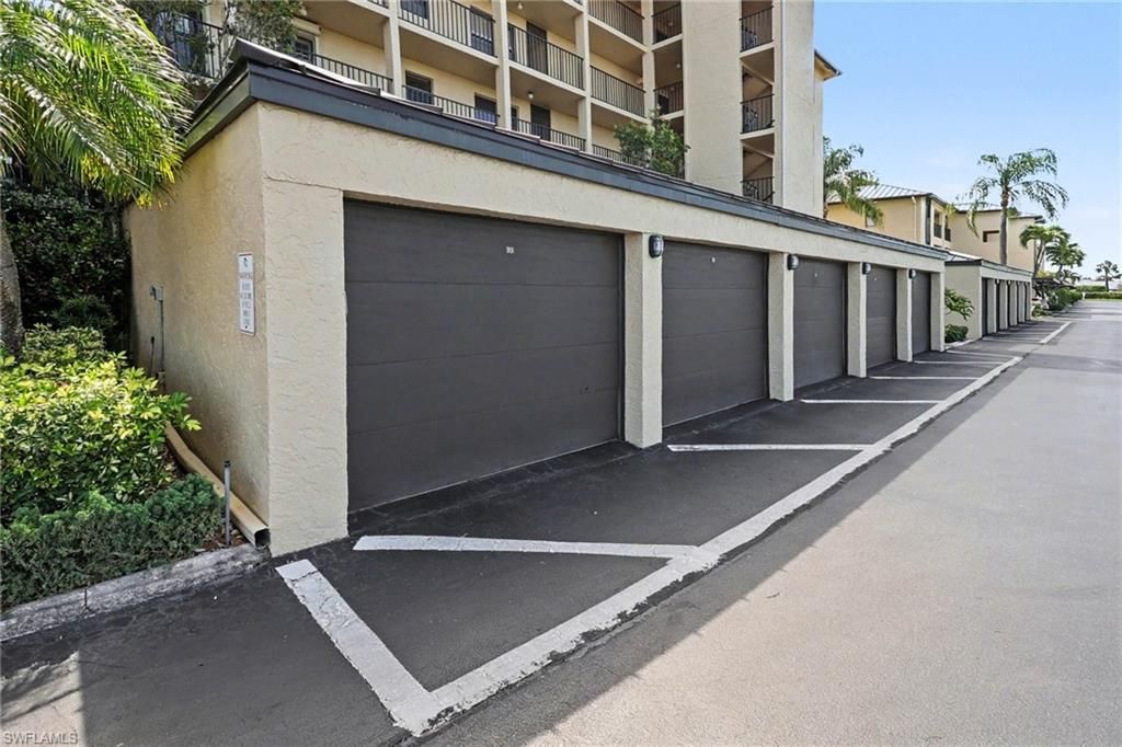 Image 1 of property listing at 4703 SE 17th PL 205, Cape Coral, FL 33904