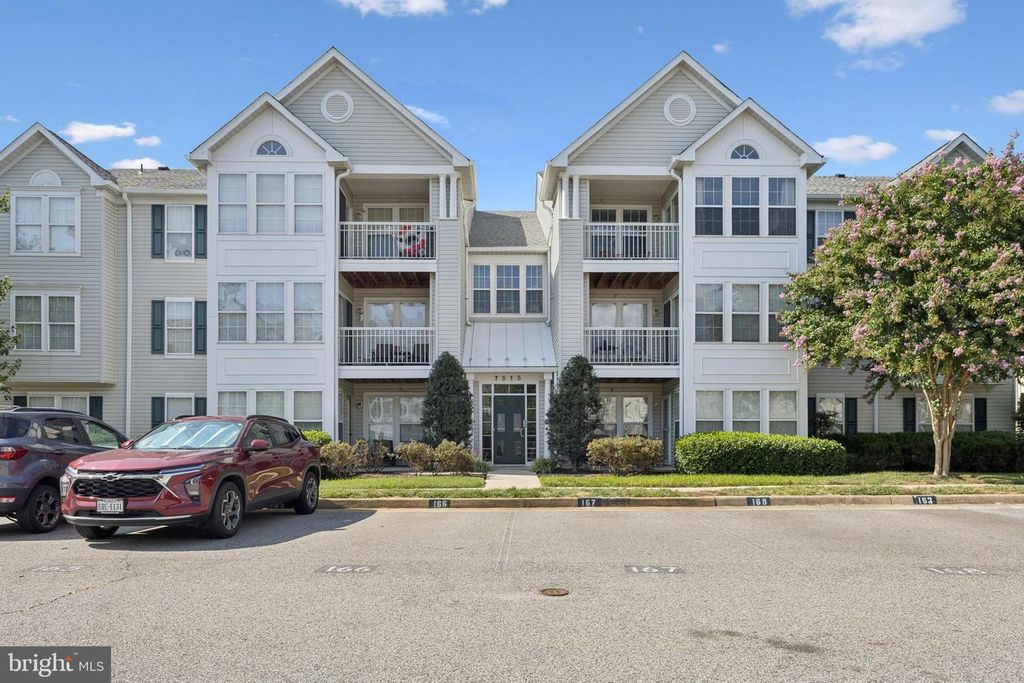 7515-E SNOWPEA CT #161, Alexandria, VA 22306